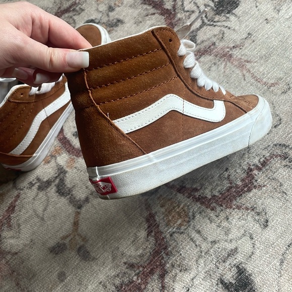 Vans Tan Suede SCOTCHGARD high top - Picture 2 of 9